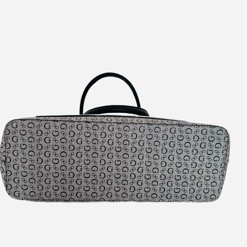 GUESS~ Stylish Large Gray Monogrammed Patterned Tote Bag w/Beige Lining - Picture 11 of 14